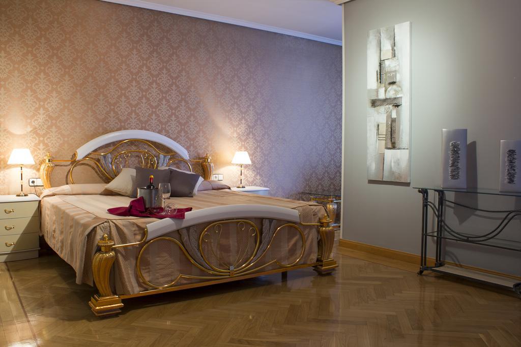 Checkin Madrid Parla Hotel ภายนอก รูปภาพ