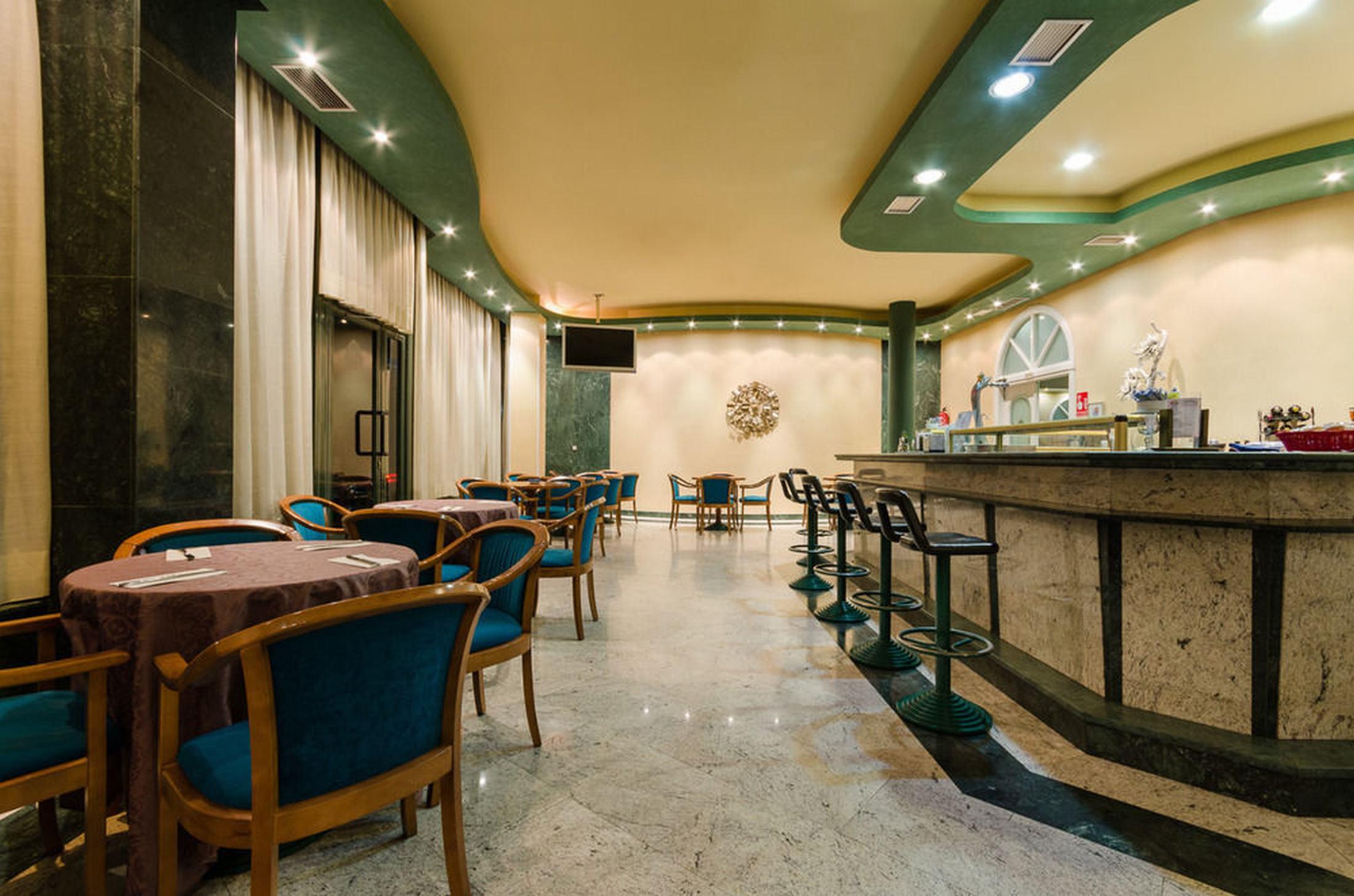 Checkin Madrid Parla Hotel ภายนอก รูปภาพ