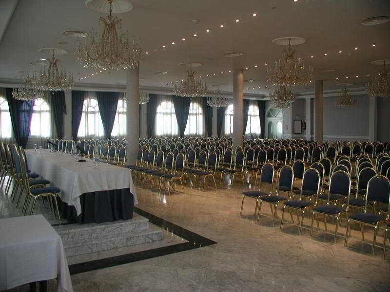 Checkin Madrid Parla Hotel ภายนอก รูปภาพ